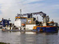 Snijkopzuiger baggerbedrijf Van Oord Kil Dordrecht