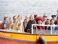 20152704-Koningsdag-in-nieuwe-stijl-groot-succes-Groothoofd-Dordrecht-Tstolk-008