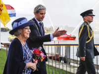 Prinses Beatrix opent Prins Clausbrug Dordrecht
