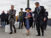 Prinses Beatrix opent Prins Clausbrug Dordrecht