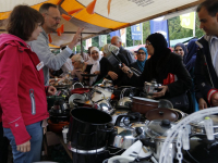 Koopjesjagers scoren op Rommeldam