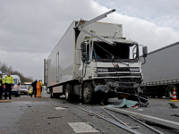 Kop-staartbotsing A16