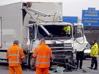 Kop-staartbotsing A16