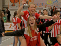 Korfballers van Fortuna/Delta Logistiek C1 Kampioen van Nederland