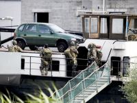 Korps Mariniers oefenen op Dordtse Kil III Spinel Dordrecht