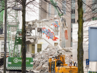 Belastingkantoor nu echt na weken slopen tegen de vlakte Spuiboulevard Dordrecht