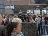 Militairen schieten op het Statenplein Dordrecht