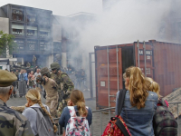 Militairen schieten op het Statenplein Dordrecht