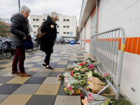 Bloemen bij winkelcentrum Walburg Zwijndrecht