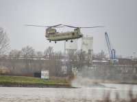 Leger oefent boven Dordrecht en regio Rotterdam