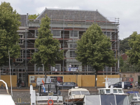 Huis van Gijn in de steigers Dordrecht