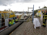 20161910 Man breekt been bij val op schip Dordrecht Tstolk