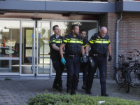 Man met groot mes aangehouden in woning Vorrinklaan Dordrecht