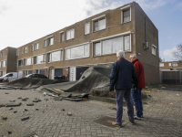 Meerdere meldingen van stormschade Damsterdiep Dordrecht