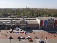 20151504-Megakroon-op-centraal-station-geplaatst-Dordrecht-Tstolk-005_resize