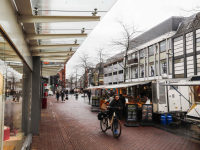 Marktkooplui blijven weg vanwege storm Eunice Dordrecht