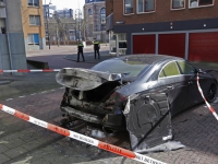 20171603 Auto uitgebrand , politie denkt aan brandstichting Wijngaardstraat Dordrecht Tstolk 002