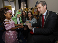 Presentatie kinderboek blauwe kamer Bibliotheek Dordrecht