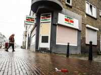 28112022-Nacht-na-beschieting-explosief-aangetroffen-bij-restaurant-op-Spuiweg-Dordrecht-Stolkfotografie