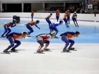 20152001-Nederlands-Shorttrack-rijdt-zich-warm-Sportboulevard-Dordrecht-Tstolk-001_resize