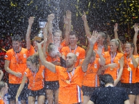 20163010 Nederlandse korfballers overtuigend naar Europese titel Dordrecht Tstolk 010