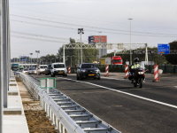 Nieuwe parallelbaan langs A16 bij Dordrecht in gebruik