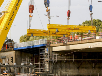 Eerste beweegbare nieuwe deel Wantijdbrug Dordrecht