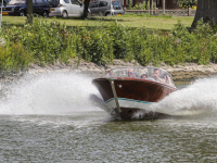 Sirio Barone boot te water De Graaff Watersport Dordrecht