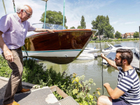 Sirio Barone boot te water De Graaff Watersport Dordrecht