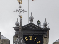 Nieuwe vlaggenmast op Grote Kerk Dordrecht