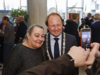 Burgemeester Hein van der Loo neemt afscheid van Zwijndrecht