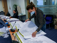Stemmen tellen Twee Kamerverkiezingen Dordrecht