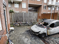 Auto verwoest door brand Viermolenpoort Dordrecht