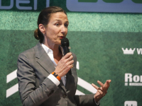 KNVB directeur Marianne van Leeuwen 50 jarig jubileum FC Dordrecht Krommedijk Dordrecht