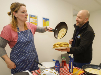 Pannenkoeken bakken voor Turkije en Syrië Vrieseweg Dordrecht