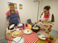 Pannenkoeken bakken voor Turkije en Syrië Vrieseweg Dordrecht