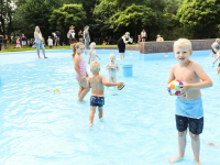 04082022-Eindelijk-zwemmen-spartelbadje-de-paddenstoel-dordrecht-Stolkfotografie-002