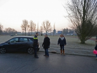 20172601 Politie bekijkt overlast parkeren bij school Nassauweg Dordrecht Tstolk 001