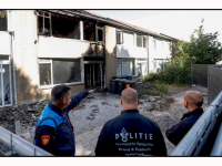 03072025-Explosie-en-grote-brand-verwoest-woning-in-Vincent-van-Goghlaan-Papendrecht-Stolkfotografie-009