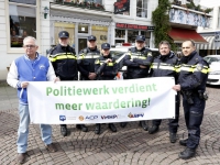 20152703-Politieactie-voor-betere-CAO-Scheffersplein-Dordrecht-Tstolk-002_resize