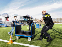 Politie werft nieuw agenten onder jongeren Dordrecht