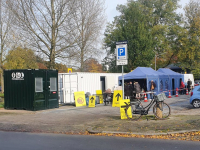 Prikbus parkeert in Krispijn Nassauweg Dordrecht