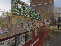 Kunstwerk van bierblikjes Vest Dordrecht