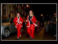 12122025-Recordeditie-Santa-Run-Dordrecht-haalt-ruim-E20.000-op-Dordrecht-Stolkfotografie-008