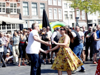 Rock ‘n’ roll-feest op het Statenplein Dordrecht