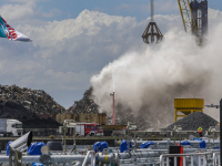 Rook van schootbrand veroorzaakt veel overlast Zeehaven Dordrecht