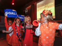 Polonaise na WK winst van Nederland op Senegal Dordrecht