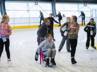 Honderden kinderen van plan Nederland schaatsen in Sportboulevard Dordrecht