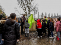 Scholieren planten dubbel Tiny Forest Van Gendtstraat Dordrecht