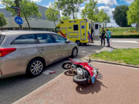 28052022-Scooterrijder-gewond-bij-aanrijding-in-Stadspolders-Dordrecht-Stolkfotografie